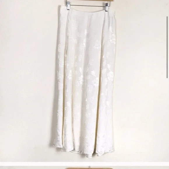 Aritzia Wilfred Cherie A-Line Midi Slit Skirt - Picture 4 of 7